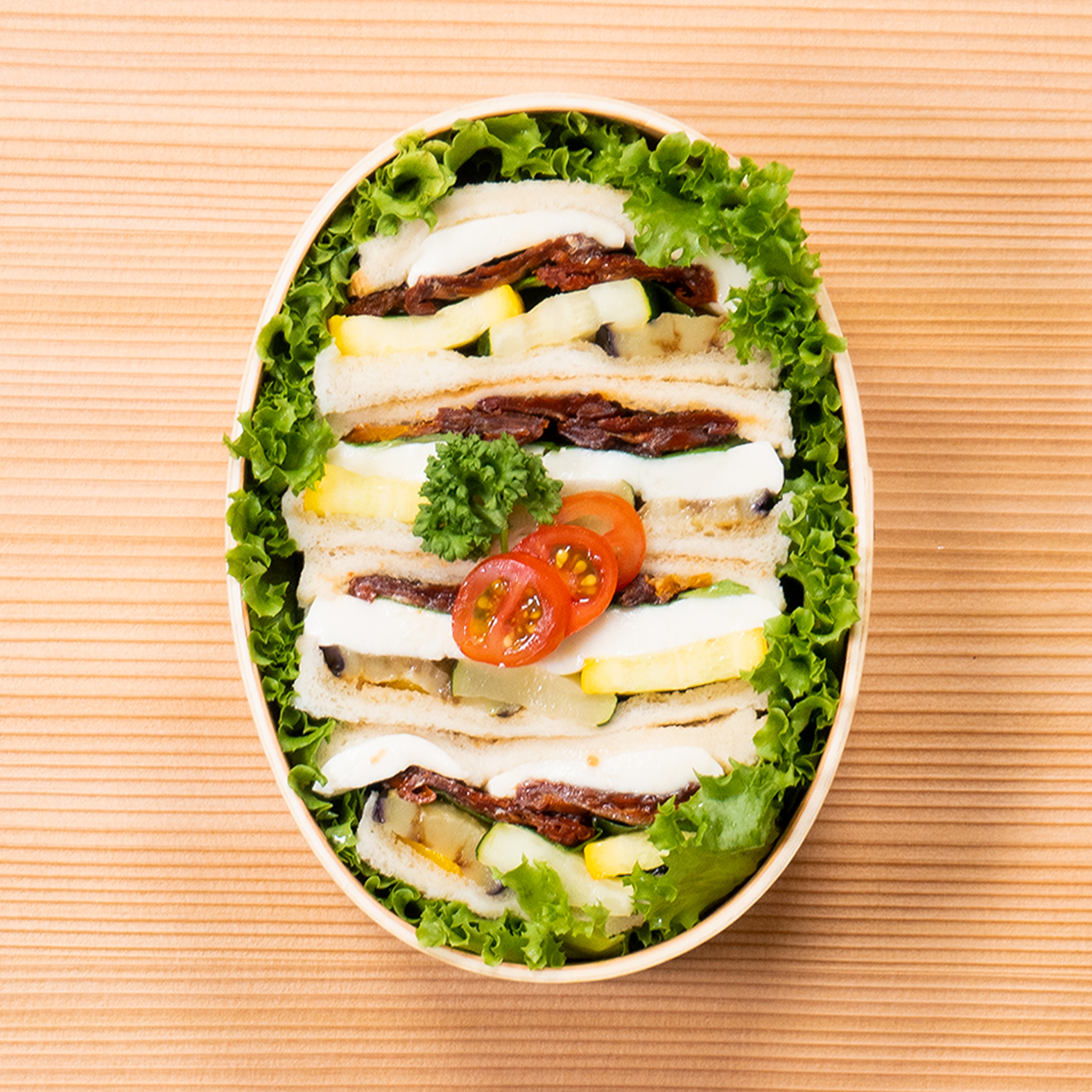 Grilled vegetables and cheese sandwich Bento